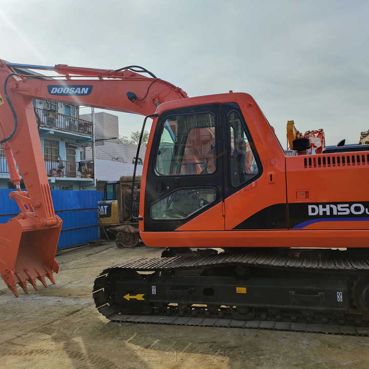 Used excavator doosan dh150 excavators machinery doosan dx60 dx80 dx75 dx225 Good Condition Low price wheel excavator - Lintekskavaator: pilt 1 Used excavator doosan dh150 excavators machinery doosan dx60 dx80 dx75 dx225 Good Condition Low price wheel excavator - Lintekskavaator: pilt 1