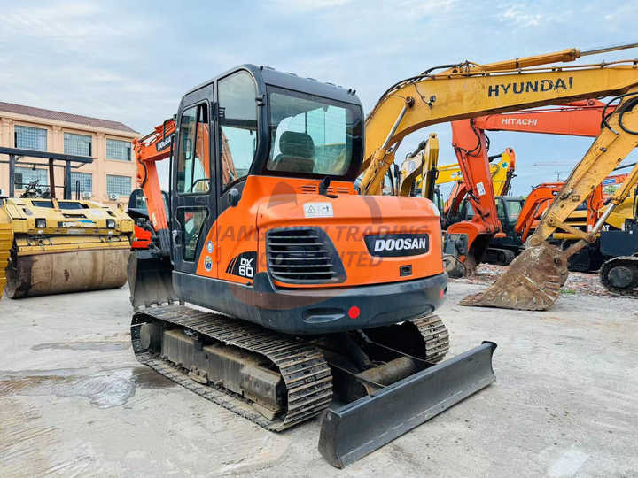Used excavator doosan dx60 excavators earth-moving machinery doosan dx60 dx80 dx75 dx225 dh60 dh60-7for sale - Lintekskavaator: pilt 5 Used excavator doosan dx60 excavators earth-moving machinery doosan dx60 dx80 dx75 dx225 dh60 dh60-7for sale - Lintekskavaator: pilt 5