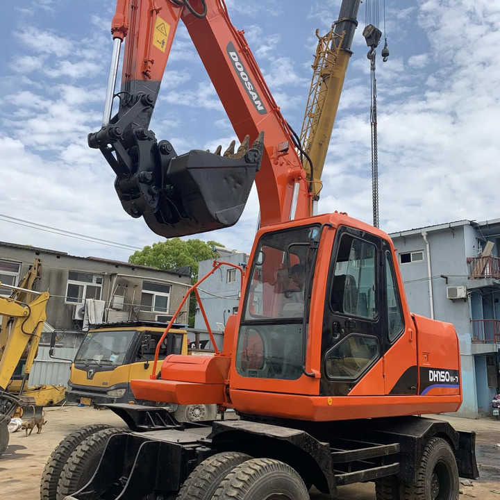 Used excavator doosan dx60 excavators earth-moving machinery doosan dx60 dx80 dx75 dx225 dh60 dh60-7for sale - Lintekskavaator: pilt 1 Used excavator doosan dx60 excavators earth-moving machinery doosan dx60 dx80 dx75 dx225 dh60 dh60-7for sale - Lintekskavaator: pilt 1