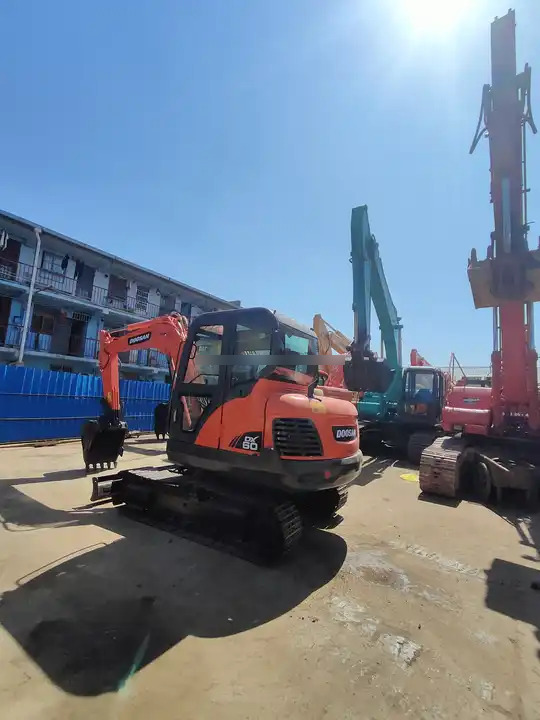 Used excavator doosan dx60 excavators earth-moving machinery doosan dx60 dx80 dx75 dx225 for sale - Lintekskavaator: pilt 5 Used excavator doosan dx60 excavators earth-moving machinery doosan dx60 dx80 dx75 dx225 for sale - Lintekskavaator: pilt 5