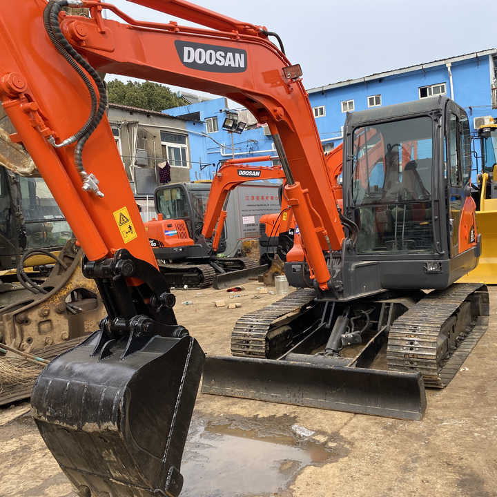 Used excavator doosan dx60 excavators earth-moving machinery doosan dx60 dx80 dx75 dx225 for sale - Lintekskavaator: pilt 1 Used excavator doosan dx60 excavators earth-moving machinery doosan dx60 dx80 dx75 dx225 for sale - Lintekskavaator: pilt 1