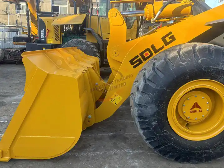 Used original China heavy duty hydraulic tractor loader SDLG 956L L956F 956l in low price - Rataslaadur: pilt 2 Used original China heavy duty hydraulic tractor loader SDLG 956L L956F 956l in low price - Rataslaadur: pilt 2