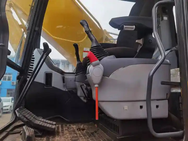 Well- Maintained Original Design Heavy Equipment Used Komatsu Pc300-7 Hydraulic Crawler Excavator In Shanghai - Lintekskavaator: pilt 3 Well- Maintained Original Design Heavy Equipment Used Komatsu Pc300-7 Hydraulic Crawler Excavator In Shanghai - Lintekskavaator: pilt 3