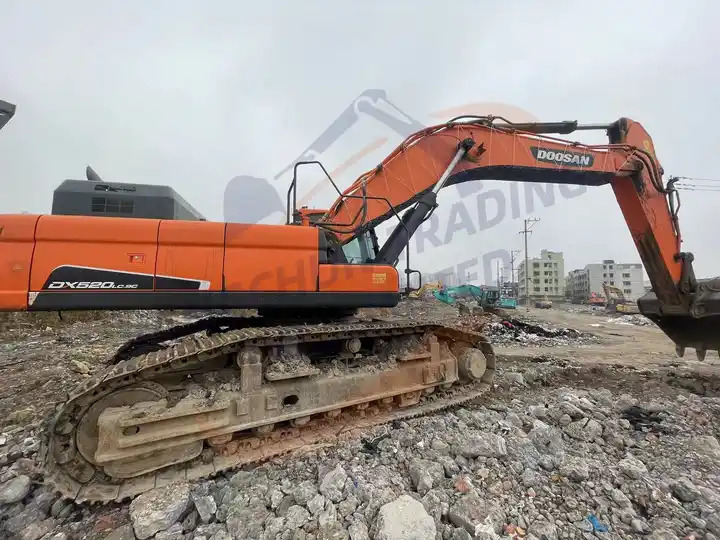 Low price Used Doosan excavator DX520LC-9C in good condition for sale - Lintekskavaator: pilt 3 Low price Used Doosan excavator DX520LC-9C in good condition for sale - Lintekskavaator: pilt 3