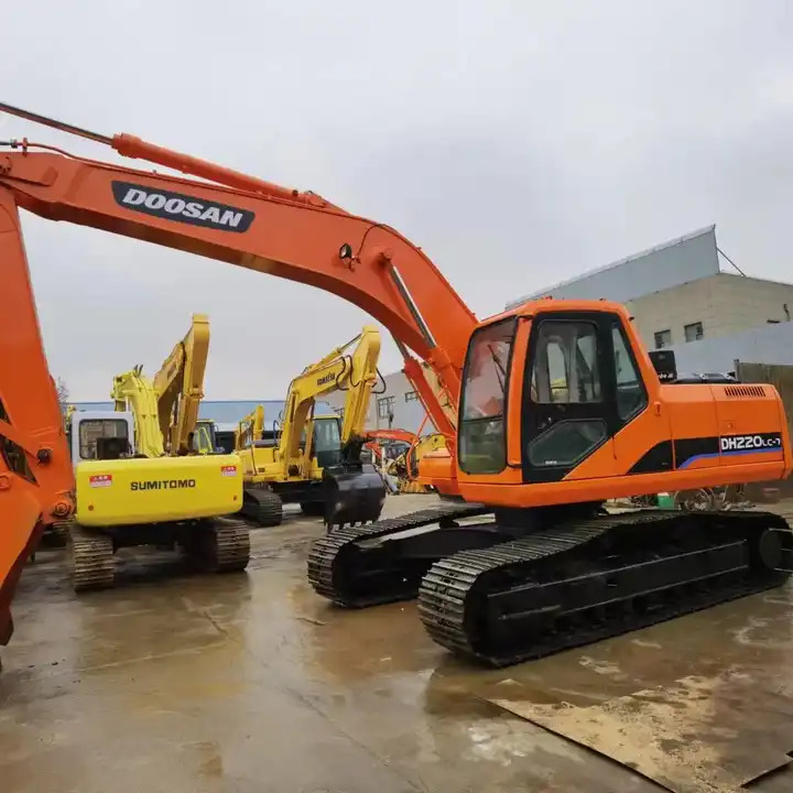 Used 20Ton Korea Excavator Machinery Equipment, Doosan Excavator DH220LC-7 Medium-size Digger - Lintekskavaator: pilt 1 Used 20Ton Korea Excavator Machinery Equipment, Doosan Excavator DH220LC-7 Medium-size Digger - Lintekskavaator: pilt 1