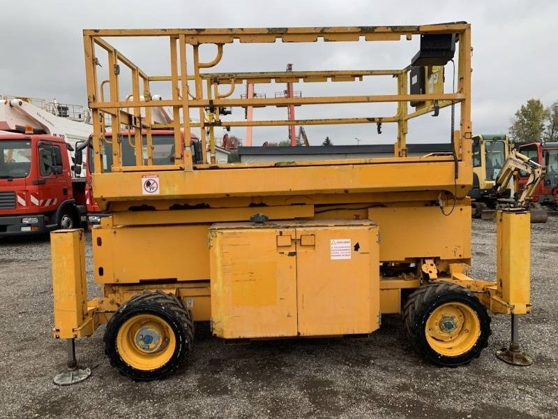 Genie GS-2669 - 10 m, 4x4, diesel - Käärlift: pilt 4 Genie GS-2669 - 10 m, 4x4, diesel - Käärlift: pilt 4