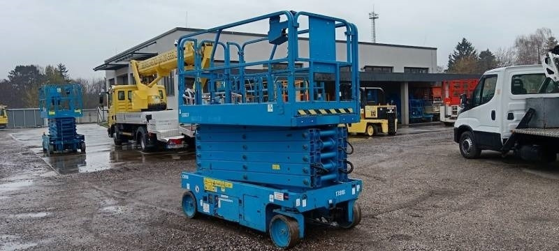 Genie GS4047 - 13,7m - electric - Käärlift: pilt 1 Genie GS4047 - 13,7m - electric - Käärlift: pilt 1