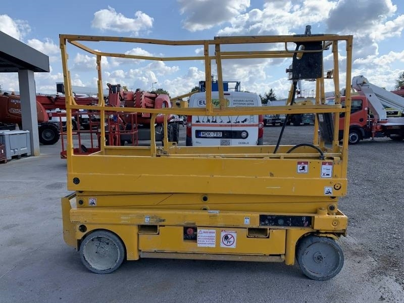 Haulotte Compact 8 - 8m, electric - Käärlift: pilt 4 Haulotte Compact 8 - 8m, electric - Käärlift: pilt 4
