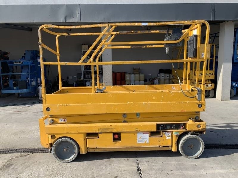 Haulotte Compact 8 - 8m, electric - Käärlift: pilt 4 Haulotte Compact 8 - 8m, electric - Käärlift: pilt 4