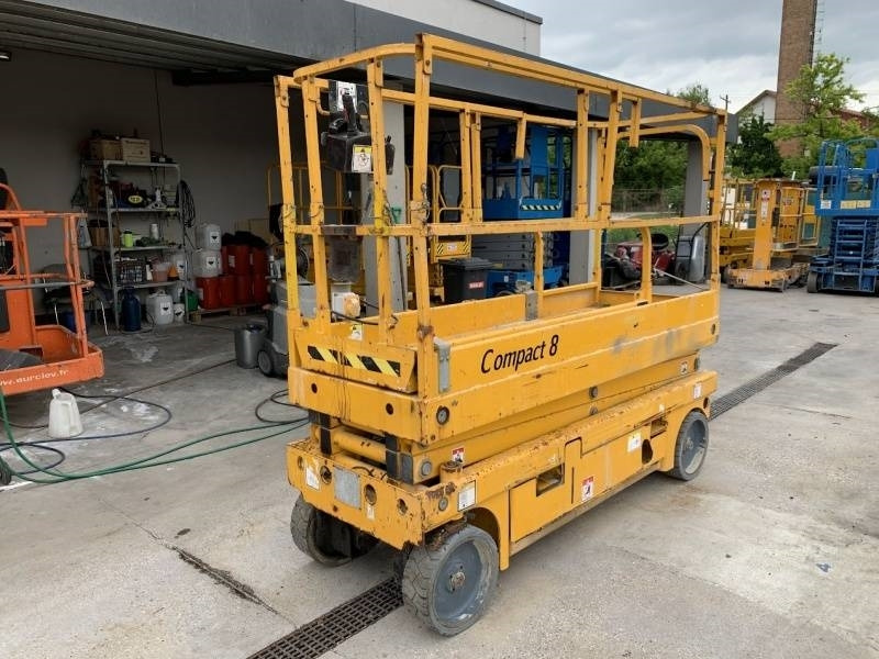 Haulotte Compact 8 - Käärlift: pilt 2 Haulotte Compact 8 - Käärlift: pilt 2