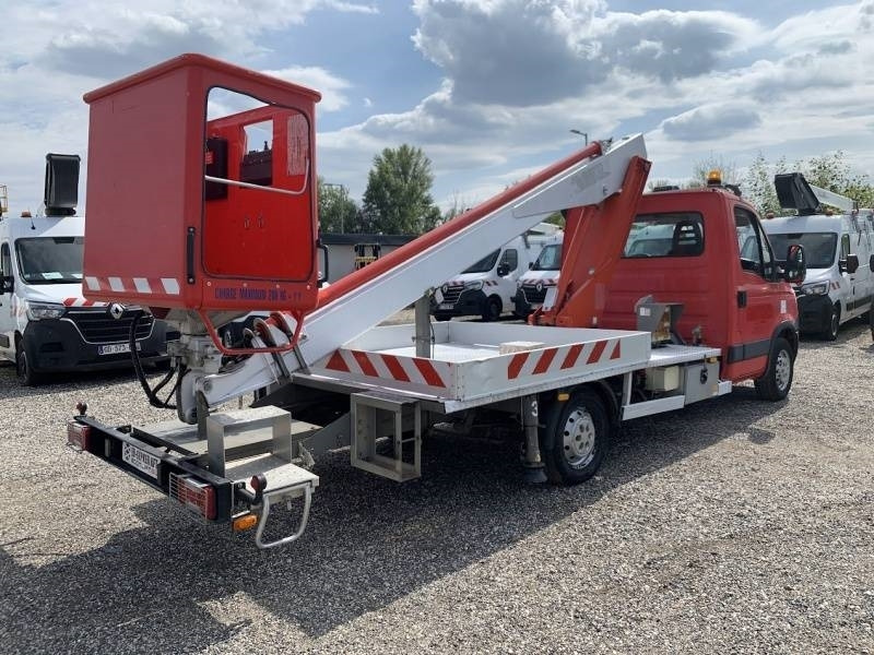 Iveco Daily Multitel 160 ALU DS - 16m - Veoautolt tõusev platvorm: pilt 5 Iveco Daily Multitel 160 ALU DS - 16m - Veoautolt tõusev platvorm: pilt 5