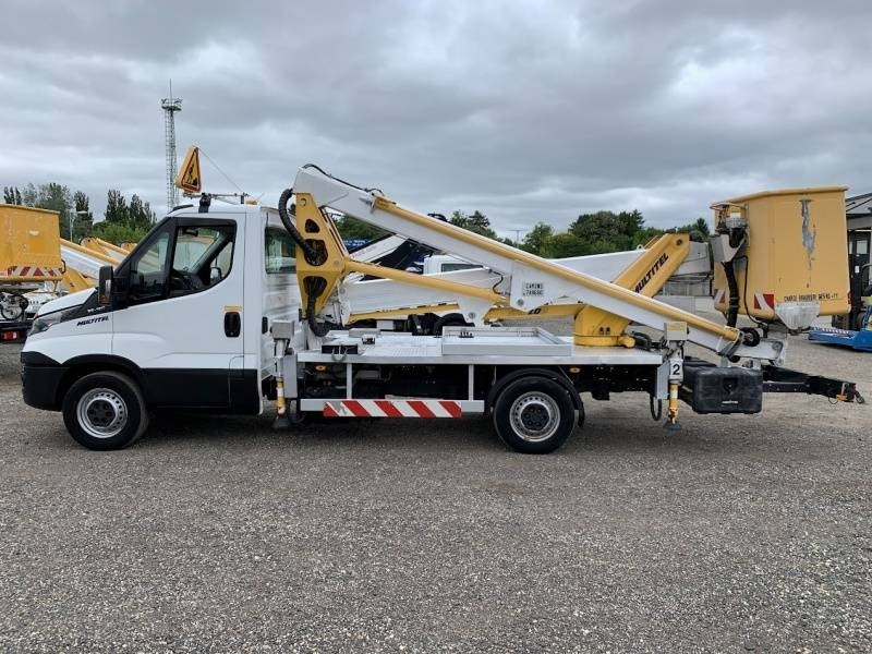 Iveco Daily Multitel HX200 - 20 m - Veoautolt tõusev platvorm: pilt 5 Iveco Daily Multitel HX200 - 20 m - Veoautolt tõusev platvorm: pilt 5