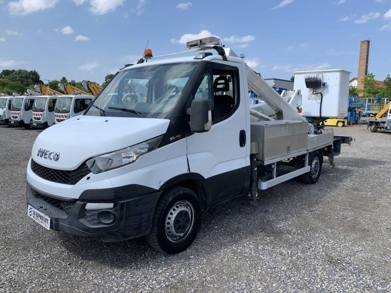Iveco Daily Multitel MX170 - 17m - 200 kg - Veoautolt tõusev platvorm: pilt 2 Iveco Daily Multitel MX170 - 17m - 200 kg - Veoautolt tõusev platvorm: pilt 2