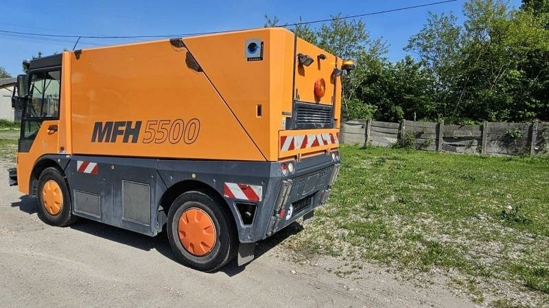 Mfh 5500 sweeper - with air conditionier - Muu seadmestik: pilt 4 Mfh 5500 sweeper - with air conditionier - Muu seadmestik: pilt 4