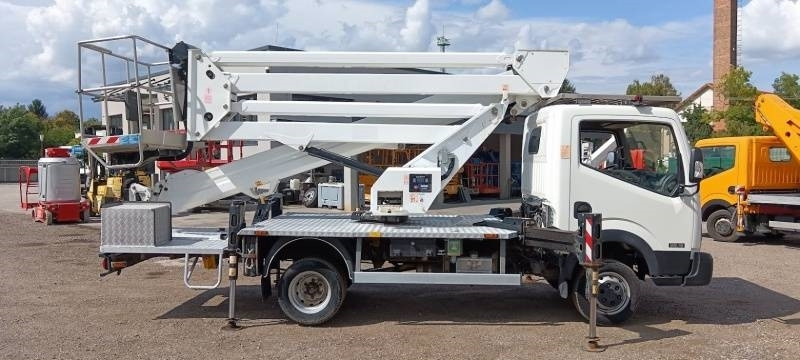 Nissan Cabstar Oil&Steel Snake 2413 Plus - 23,5m - 250 kg - Veoautolt tõusev platvorm: pilt 4 Nissan Cabstar Oil&Steel Snake 2413 Plus - 23,5m - 250 kg - Veoautolt tõusev platvorm: pilt 4