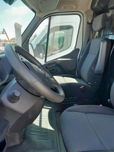 Veoautolt tõusev platvorm Renault Master Klubb K32 - 12,5 m, 120 kg: pilt 11