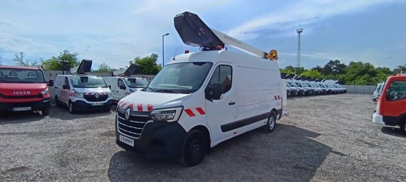Renault Master Klubb K32 - 12,5 m, 120 kg - Veoautolt tõusev platvorm: pilt 2 Renault Master Klubb K32 - 12,5 m, 120 kg - Veoautolt tõusev platvorm: pilt 2