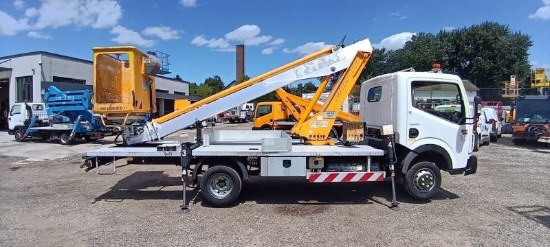 Renault Maxity Multitel 160 ALU DS - 16m - Veoautolt tõusev platvorm: pilt 4 Renault Maxity Multitel 160 ALU DS - 16m - Veoautolt tõusev platvorm: pilt 4