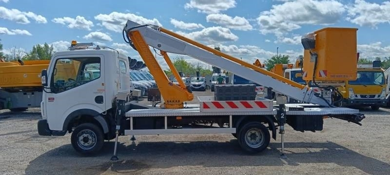 Renault Maxity Multitel 160 ALU DS - 16m - Veoautolt tõusev platvorm: pilt 5 Renault Maxity Multitel 160 ALU DS - 16m - Veoautolt tõusev platvorm: pilt 5