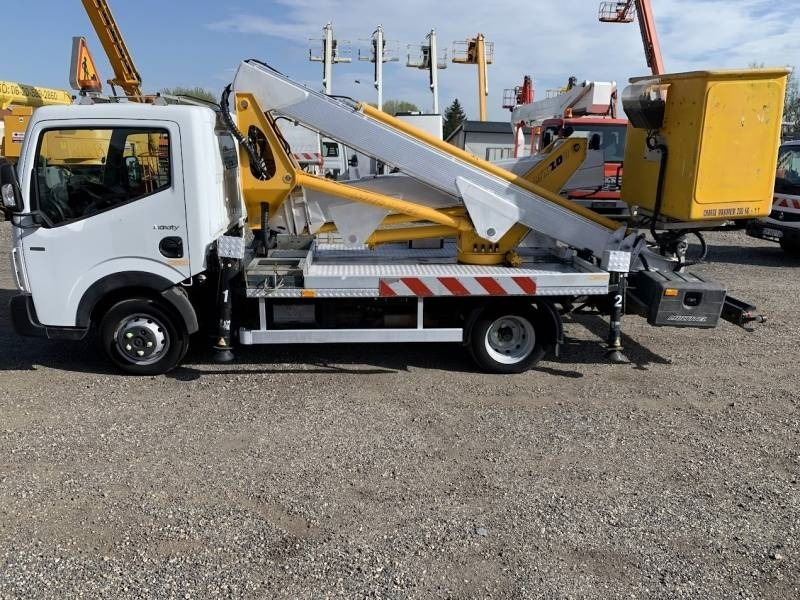 Renault Maxity Multitel MX200 - 20 m - Veoautolt tõusev platvorm: pilt 5 Renault Maxity Multitel MX200 - 20 m - Veoautolt tõusev platvorm: pilt 5