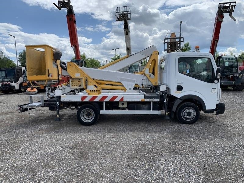 Renault Maxity Multitel MX200 - 20 m - Veoautolt tõusev platvorm: pilt 3 Renault Maxity Multitel MX200 - 20 m - Veoautolt tõusev platvorm: pilt 3