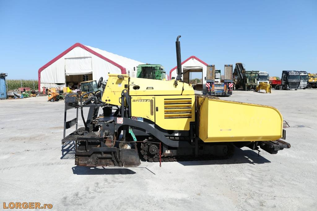 Bomag BF 222 C - Asfaldilaotur: pilt 1 Bomag BF 222 C - Asfaldilaotur: pilt 1