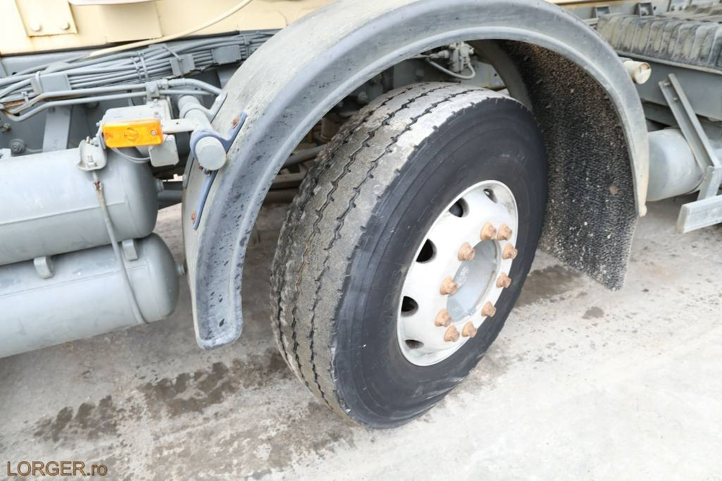 Autobetoonisegisti DAF CF85: pilt 18