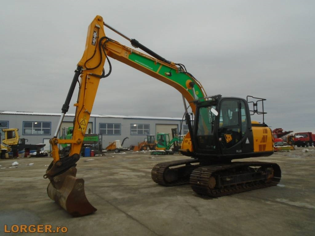 JCB JS 131 LC - Lintekskavaator: pilt 1 JCB JS 131 LC - Lintekskavaator: pilt 1