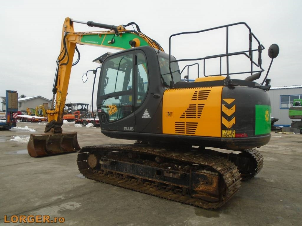 JCB JS 131 LC - Lintekskavaator: pilt 2 JCB JS 131 LC - Lintekskavaator: pilt 2
