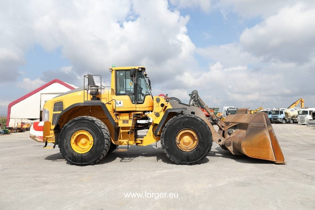 Volvo L 220 H - Rataslaadur: pilt 2 Volvo L 220 H - Rataslaadur: pilt 2