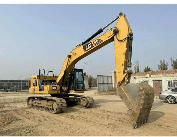 Lintekskavaator 2021 Caterpillar 320: pilt 11