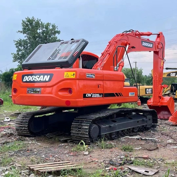 2021 Doosan DX225 - Lintekskavaator: pilt 1 2021 Doosan DX225 - Lintekskavaator: pilt 1