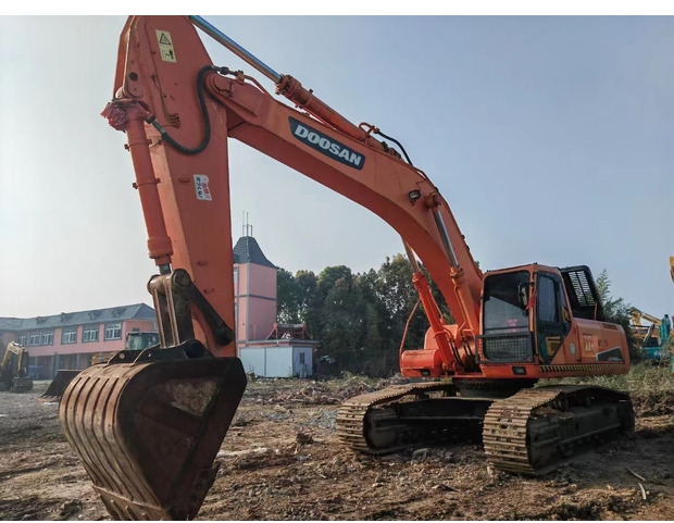 2021 Doosan DX420LC-9C - Lintekskavaator: pilt 1 2021 Doosan DX420LC-9C - Lintekskavaator: pilt 1