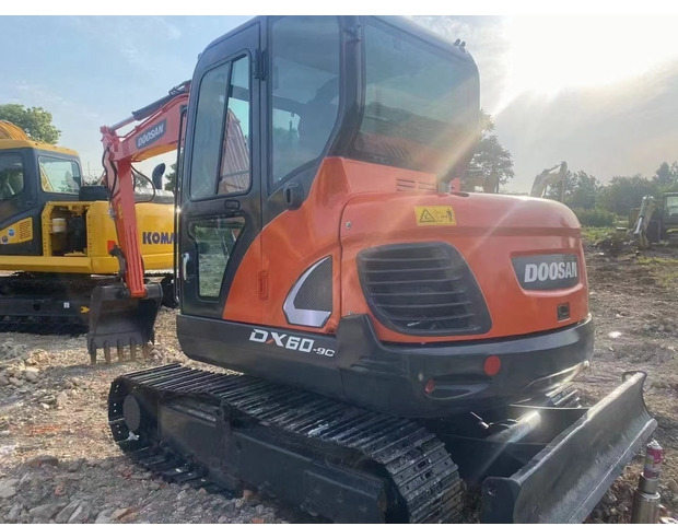 2021 Doosan DX60-9C - Lintekskavaator: pilt 4 2021 Doosan DX60-9C - Lintekskavaator: pilt 4