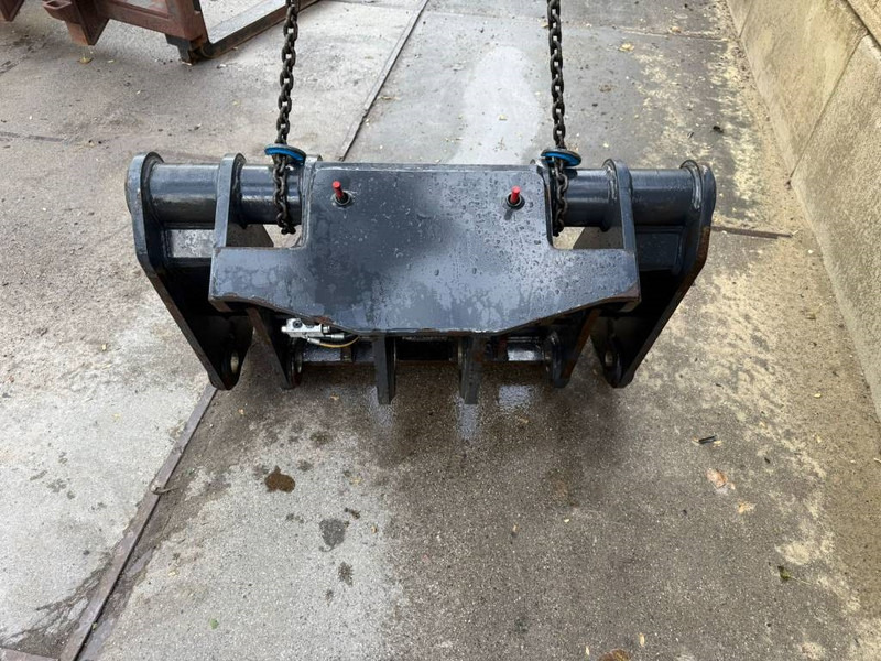 Bepe Caterpillar 962 Verachtert quick coupler NEW! - Kiirühendus - Ehitusmasinad: pilt 3 Bepe Caterpillar 962 Verachtert quick coupler NEW! - Kiirühendus - Ehitusmasinad: pilt 3