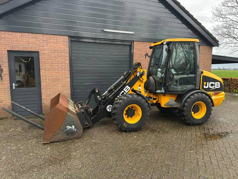 JCB 406 - Rataslaadur: pilt 1 JCB 406 - Rataslaadur: pilt 1