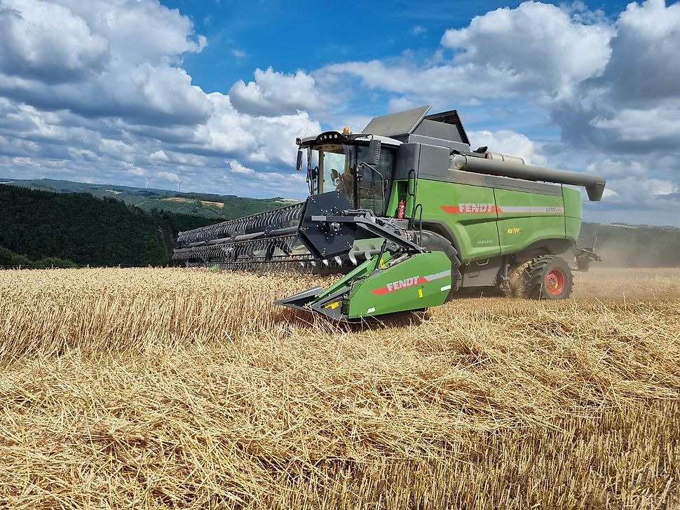 J.Reiff Sarl
Herr Stefan Neukirch - 77 Z.I in den - Kombain: pilt 5 J.Reiff Sarl
Herr Stefan Neukirch - 77 Z.I in den - Kombain: pilt 5