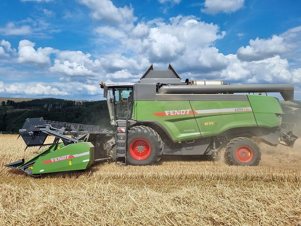 J.Reiff Sarl
Herr Stefan Neukirch - 77 Z.I in den - Kombain: pilt 3 J.Reiff Sarl
Herr Stefan Neukirch - 77 Z.I in den - Kombain: pilt 3