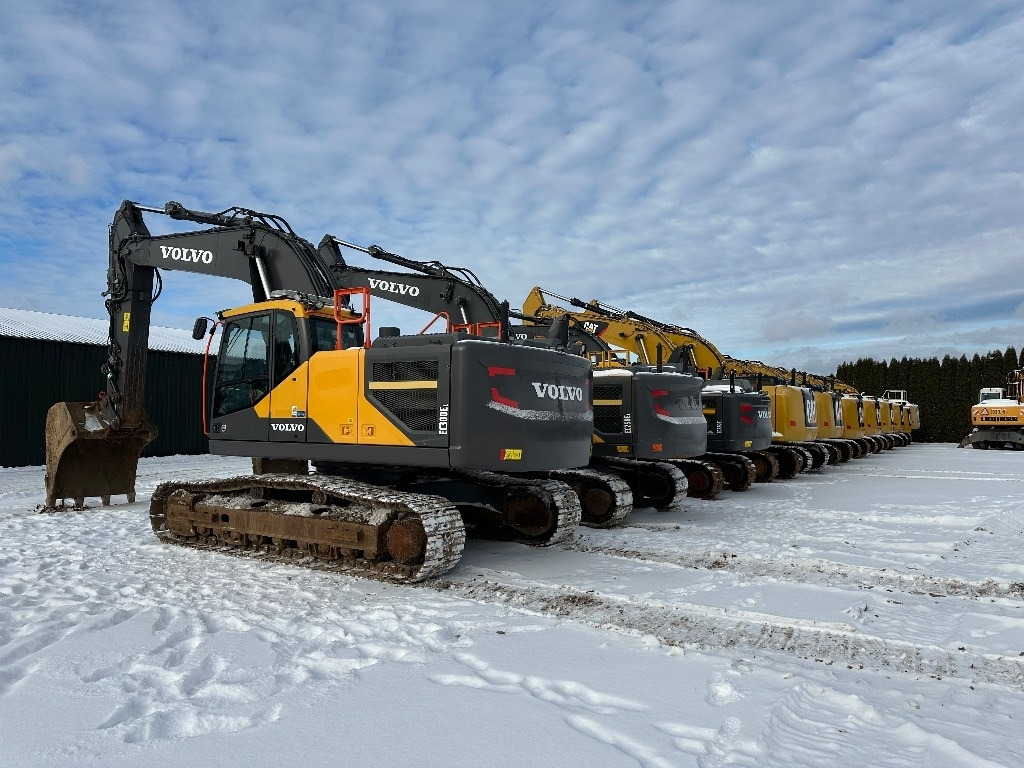 Lintekskavaator Komatsu PC 210 LC-11: pilt 34