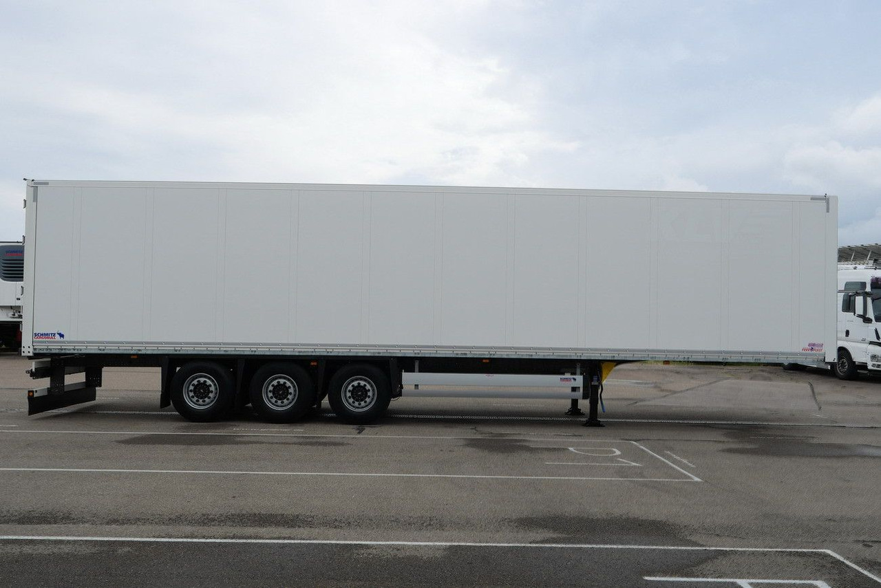 Schmitz Cargobull SKO 24/3 x ZURRLEISTE / 2 x LIFTACHSE 114 tsd km - Furgoonpoolhaagis: pilt 5 Schmitz Cargobull SKO 24/3 x ZURRLEISTE / 2 x LIFTACHSE 114 tsd km - Furgoonpoolhaagis: pilt 5