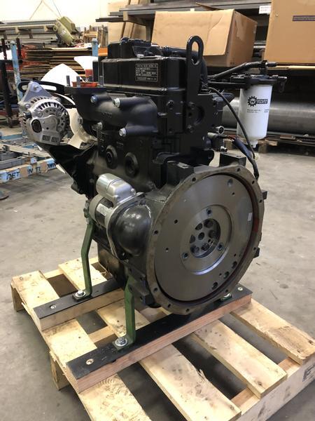 Yanmar Motor 3TNV88 - Mootor - Ehitusmasinad: pilt 3 Yanmar Motor 3TNV88 - Mootor - Ehitusmasinad: pilt 3