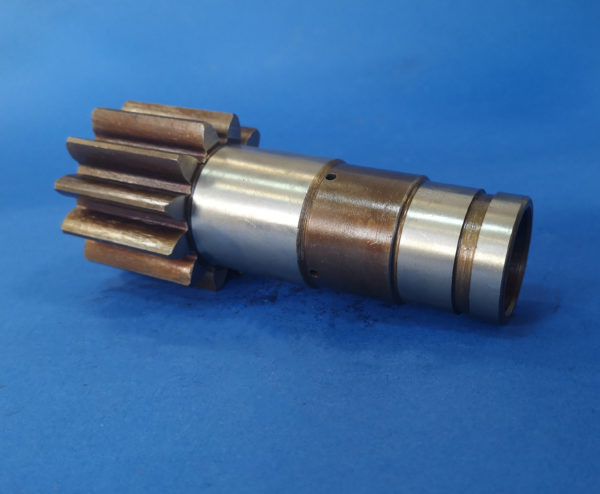 010120A / 7019171 Kubota KX41, Bobcat 319, Bobcat E14 Schwenkmotorwelle - Pöördemootor - Ehitusmasinad: pilt 1 010120A / 7019171 Kubota KX41, Bobcat 319, Bobcat E14 Schwenkmotorwelle - Pöördemootor - Ehitusmasinad: pilt 1