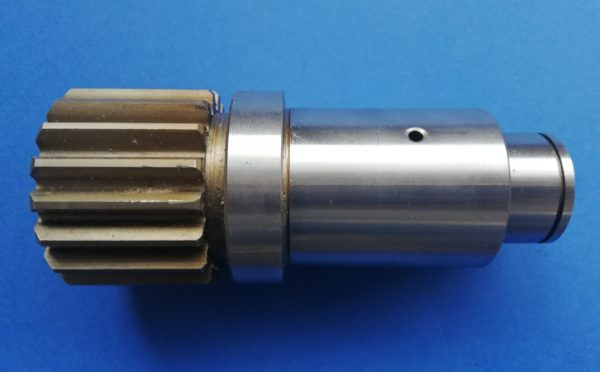 010430A Bobcat 325 swing motor shaft - Pöördemootor - Ehitusmasinad: pilt 2 010430A Bobcat 325 swing motor shaft - Pöördemootor - Ehitusmasinad: pilt 2