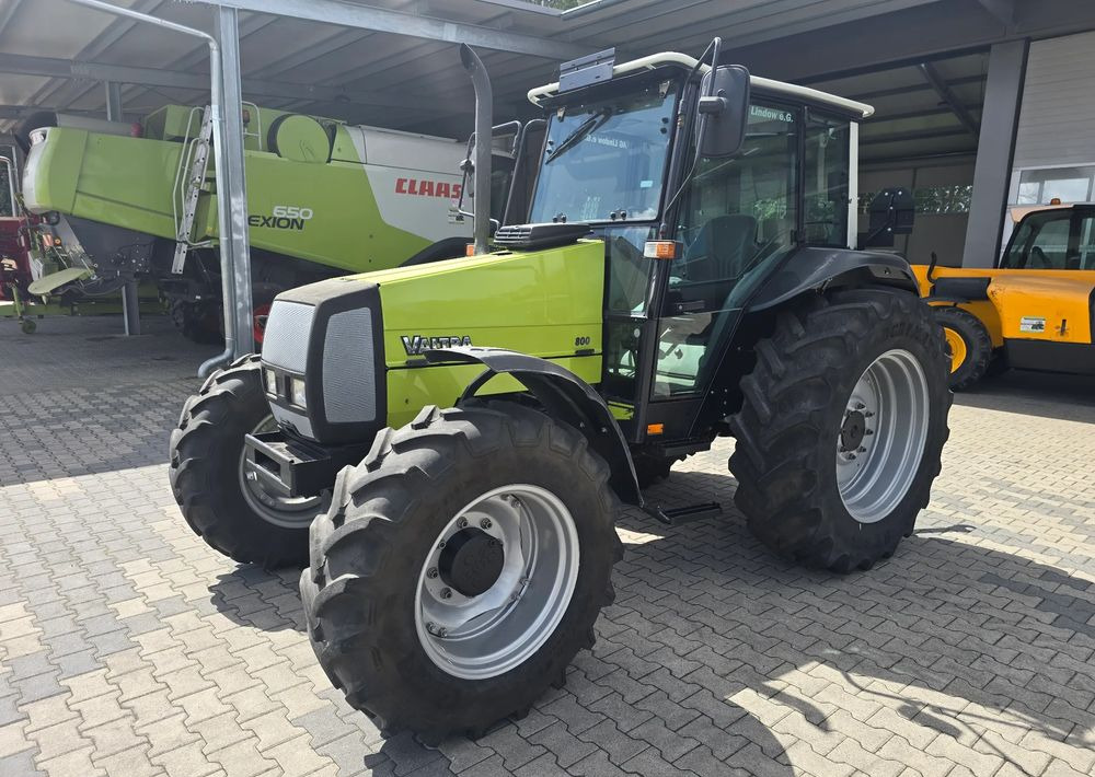 Valtra 800 - Traktor: pilt 2 Valtra 800 - Traktor: pilt 2