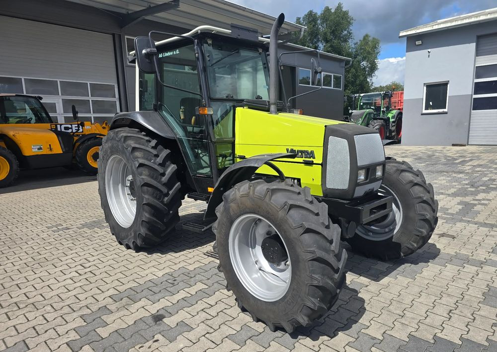 Valtra 800 - Traktor: pilt 1 Valtra 800 - Traktor: pilt 1