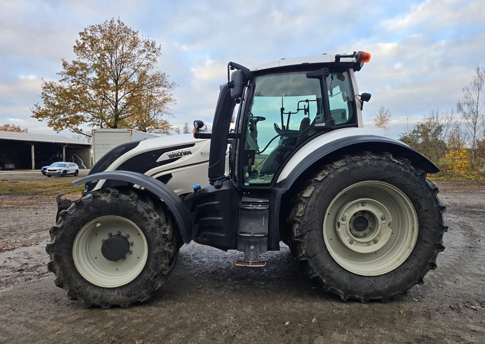Valtra T 174S - Traktor: pilt 3 Valtra T 174S - Traktor: pilt 3
