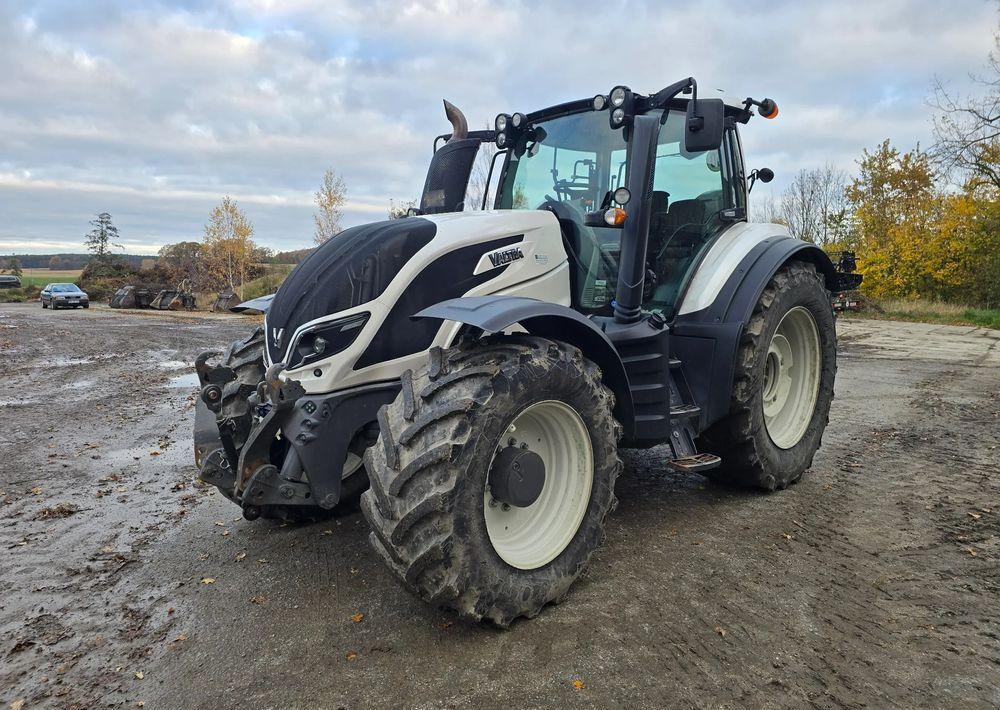 Valtra T 174S - Traktor: pilt 1 Valtra T 174S - Traktor: pilt 1
