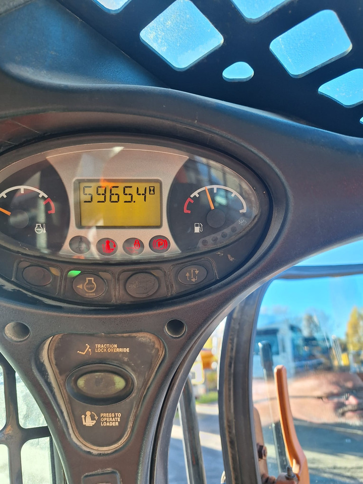 Bobcat S650 - Kompaktlaadur: pilt 3 Bobcat S650 - Kompaktlaadur: pilt 3