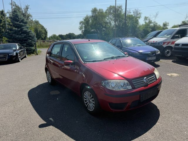 Fiat Punto Aktueller HU Motorschaden - Sedaan: pilt 2 Fiat Punto Aktueller HU Motorschaden - Sedaan: pilt 2