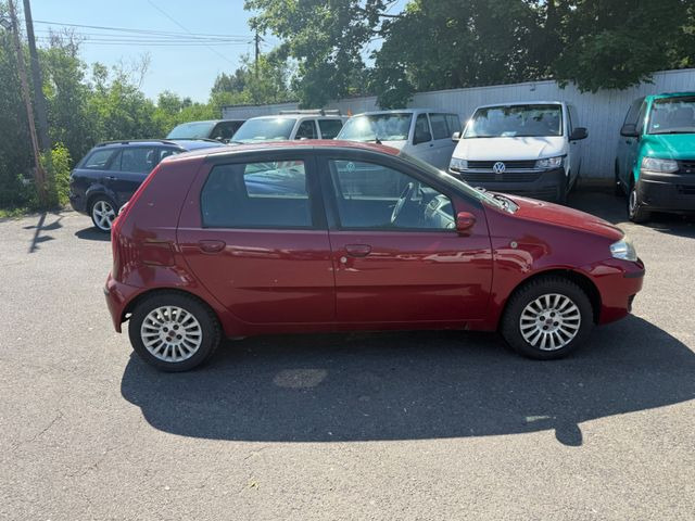 Fiat Punto Aktueller HU Motorschaden - Sedaan: pilt 3 Fiat Punto Aktueller HU Motorschaden - Sedaan: pilt 3